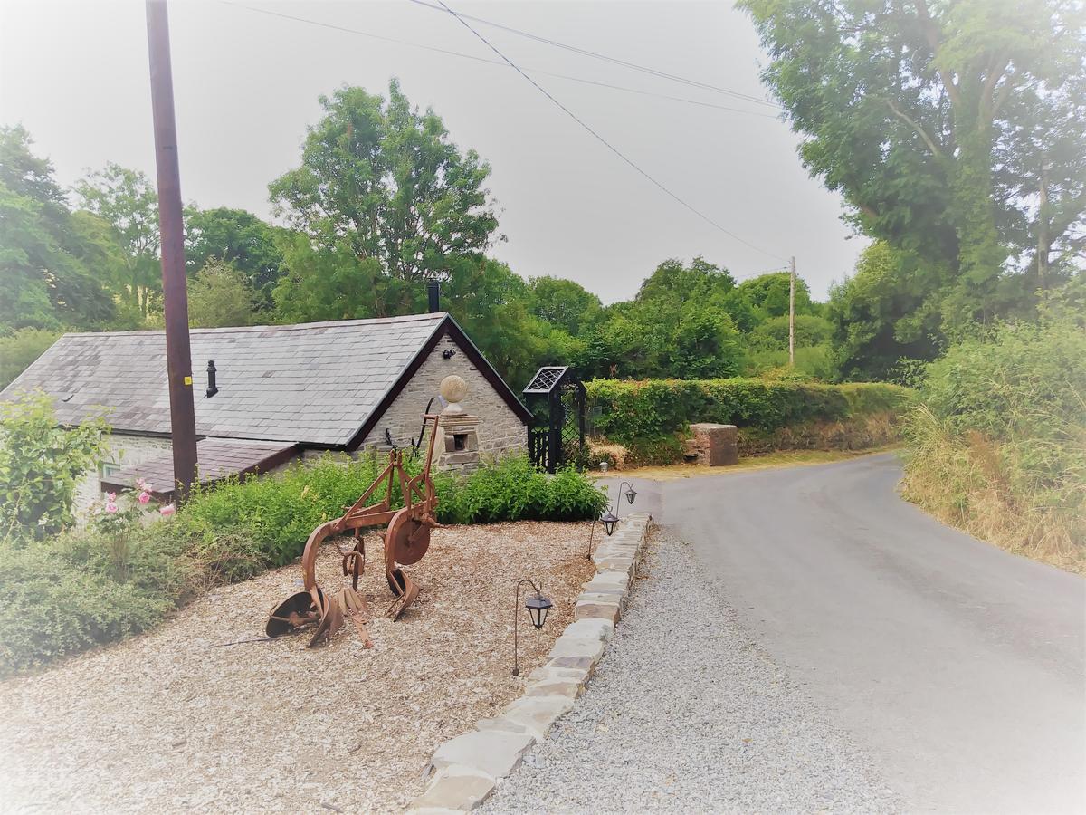 The Bakery Villa Llanddeiniol Exterior photo